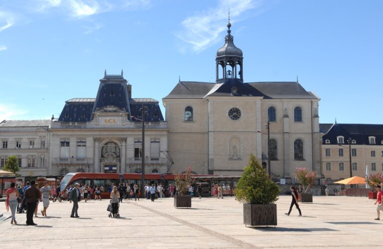 Place de la République 950x619