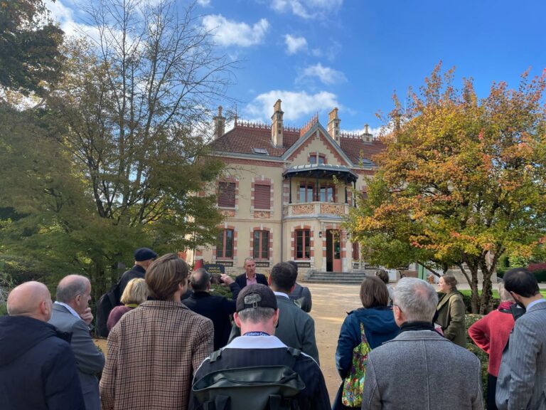 WhatsApp Image 2025-10-16 at 19.43.59