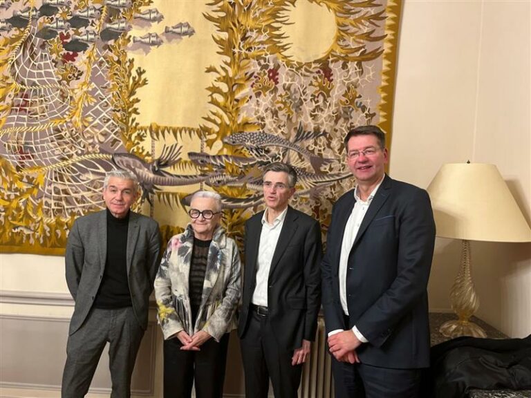 8294a76f-e54b-45d5-ad31-434406b77149