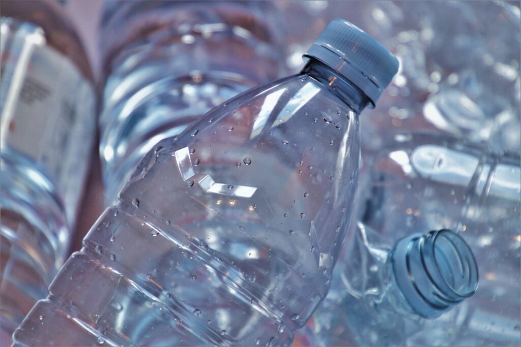 pasja1000-the-bottle-5128607_1920